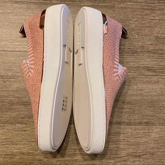 Michael Michael Kors Upton Ballet Rose Gold - Picture 2 of 3